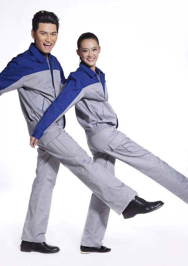 怎樣區分定制工作服的質(zhì)量好壞呢？定做工作服logo怎樣設計？